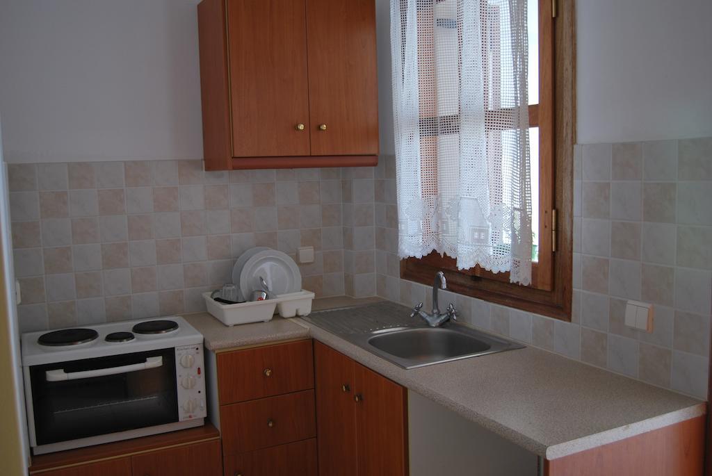 Ενοικιαζόμενα Διαμερίσματα Άρτεμις Apartment *